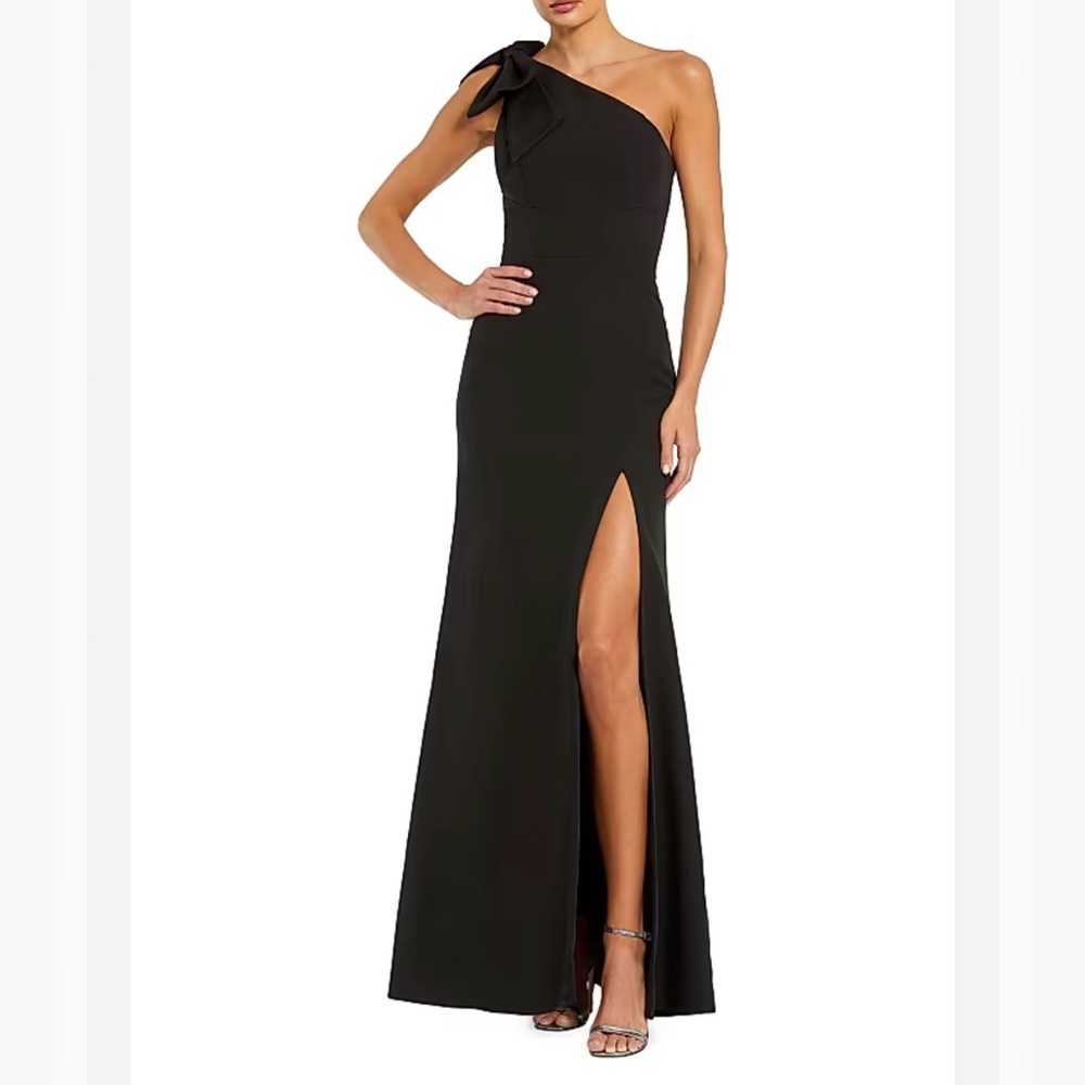 Mac Duggal One-Shoulder Black Evening Gown with Side Thigh Slit